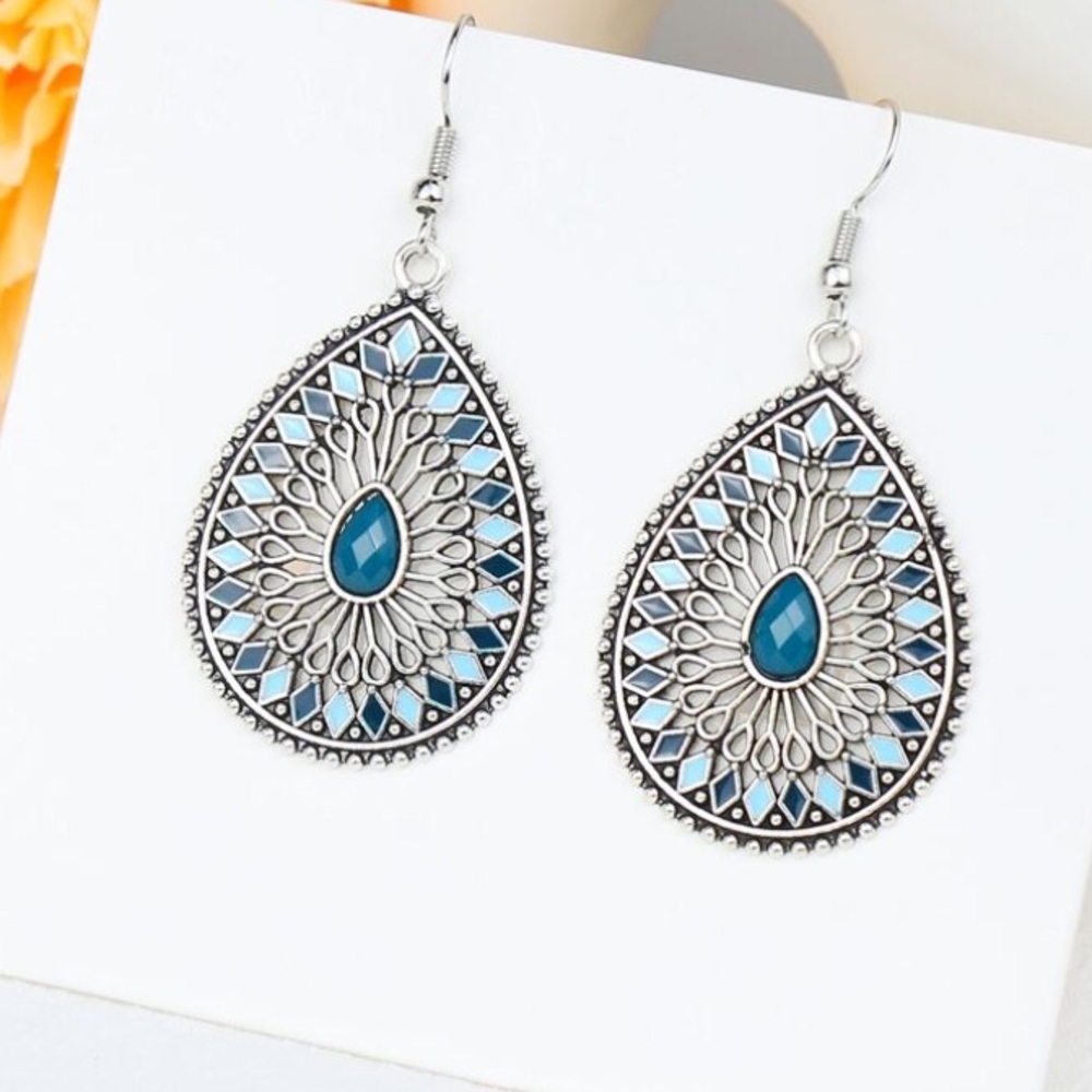 Bohemian Hollow Out Water Drop Glamorous Dangle Earrings